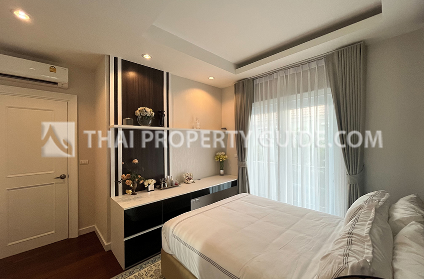 House with Shared Pool in Sukhumvit 